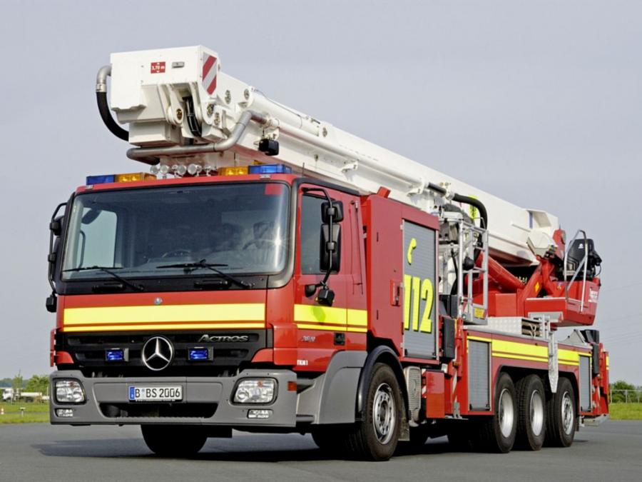  Mercedes-Benz Actros 2641 Feuerwehr 2002 года  (фото 1 из 1)